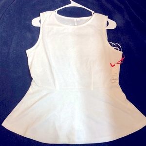 Elle brand new ladies white top. Size S. It fits someone who is also M.
